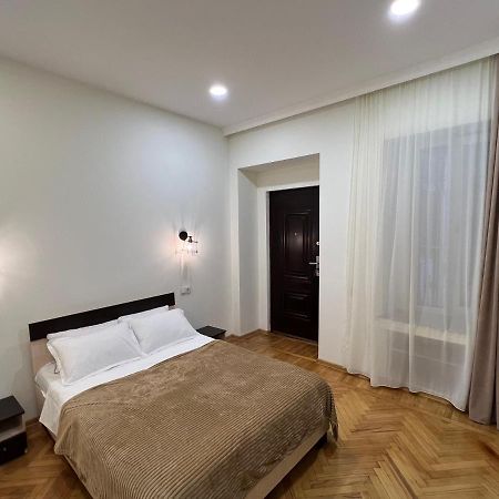 Cosy Apartment In Tbilisi Centre Buitenkant foto